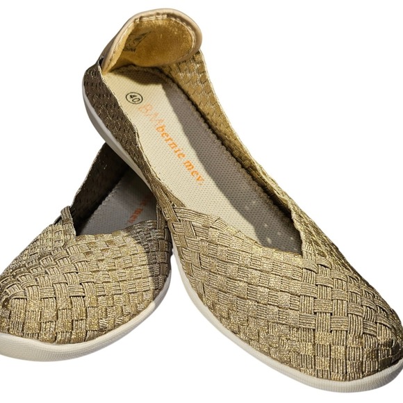 bernie mev. Shoes - Bernie Mev Catwalk Womens Light Gold Woven Elastic Memory Foam Flats Size 40 New